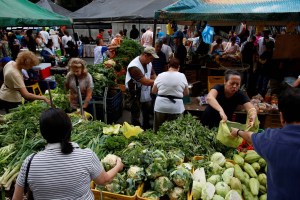 Los insólitos precios de las hortalizas y las frutas en Venezuela