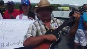 Este jocoso hombre alegró a muchos en la frontera con su interpretación llanera (VIDEO)