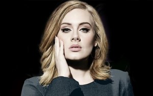 Capturaron a Adele besándose con otro hombre a una semana de su divorcio
