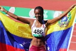 La venezolana Nercely Soto llegó de segunda en los 200 metros planos y clasifica a semifinales