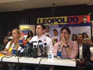 Vecchio: Los venezolanos tenemos el derecho constitucional de revocar a Maduro