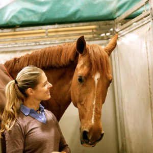 La emotiva historia de la atleta que renunció a Río 2016 por salvarle la vida a su caballo