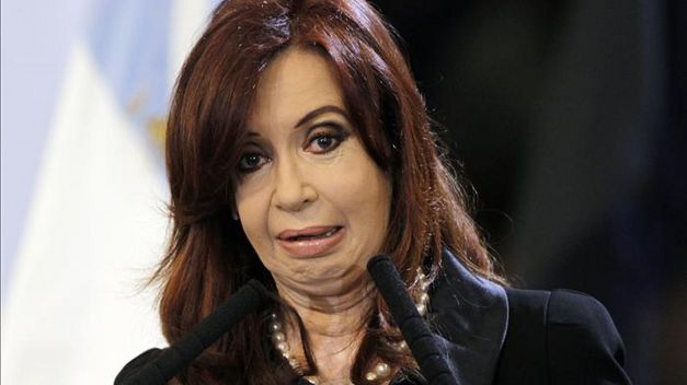 Fiscales pidieron investigar a Cristina Kirchner por corrupción