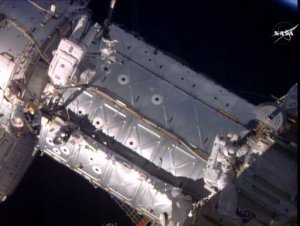Instalan nueva compuerta en Estación Espacial Internacional