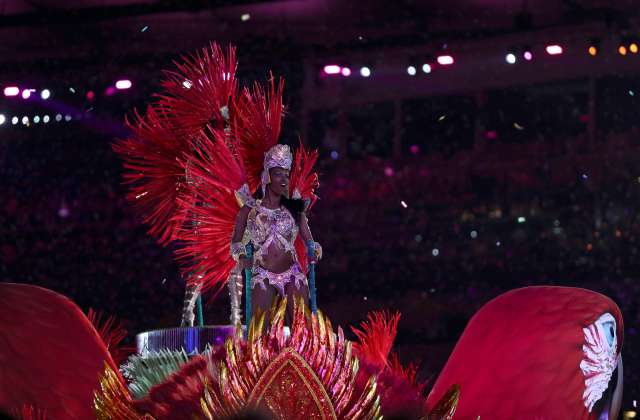 2016 Rio Olympics - Closing ceremony - Maracana - Rio de Janeiro, Brazil - 21/08/2016. Performers take part in the closing ceremony. REUTERS/Stefan Wermuth FOR EDITORIAL USE ONLY. NOT FOR SALE FOR MARKETING OR ADVERTISING CAMPAIGNS.