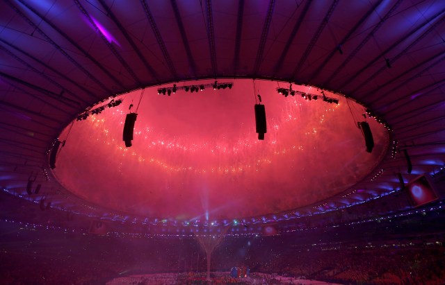 2016 Rio Olympics - Closing ceremony - Maracana - Rio de Janeiro, Brazil - 21/08/2016. Fireworks explode during the closing ceremony. REUTERS/Sergio Moraes FOR EDITORIAL USE ONLY. NOT FOR SALE FOR MARKETING OR ADVERTISING CAMPAIGNS.