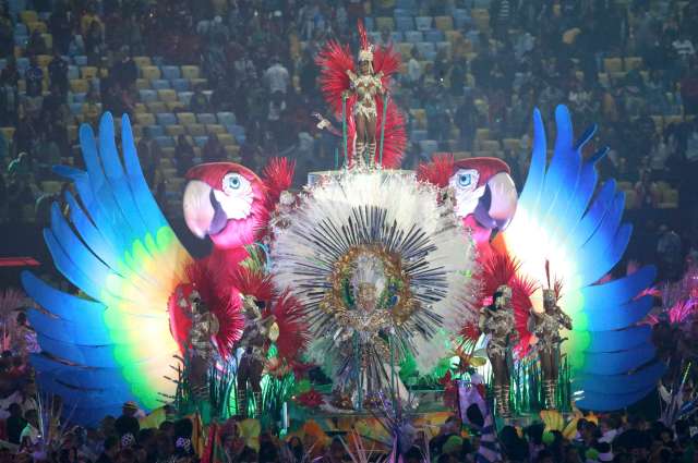 2016 Rio Olympics - Closing ceremony - Maracana - Rio de Janeiro, Brazil - 21/08/2016. Performers take part in the closing ceremony. REUTERS/Kevin Lamarque FOR EDITORIAL USE ONLY. NOT FOR SALE FOR MARKETING OR ADVERTISING CAMPAIGNS.