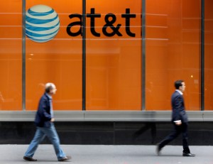 Estadounidense AT&T firma acuerdo para ofrecer servicios de roaming en Cuba