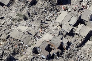 Al menos 120 muertos dejó el terremoto en Italia