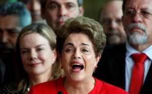 Retiran retratos de Rousseff del palacio de Planalto tras su destitución
