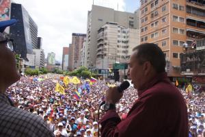 Richard Blanco: Caracas se desbordó de pueblo en una multitudinaria movilización por el Revocatorio #1S