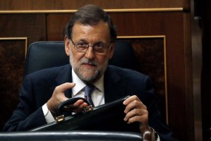 Rajoy se enfrenta a la presión de reducir tensiones al formar nuevo Gobierno en España