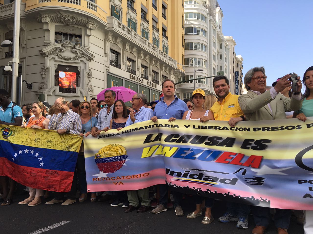 Diputado Eudoro González: Más de 5 mil venezolanos manifestaron en Madrid en respaldo al Revocatorio