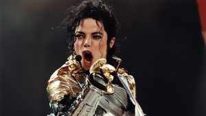 A 7 años de su muerte aparece video inédito de Michael Jackson aprendiéndose la coreografía de “Thriller”