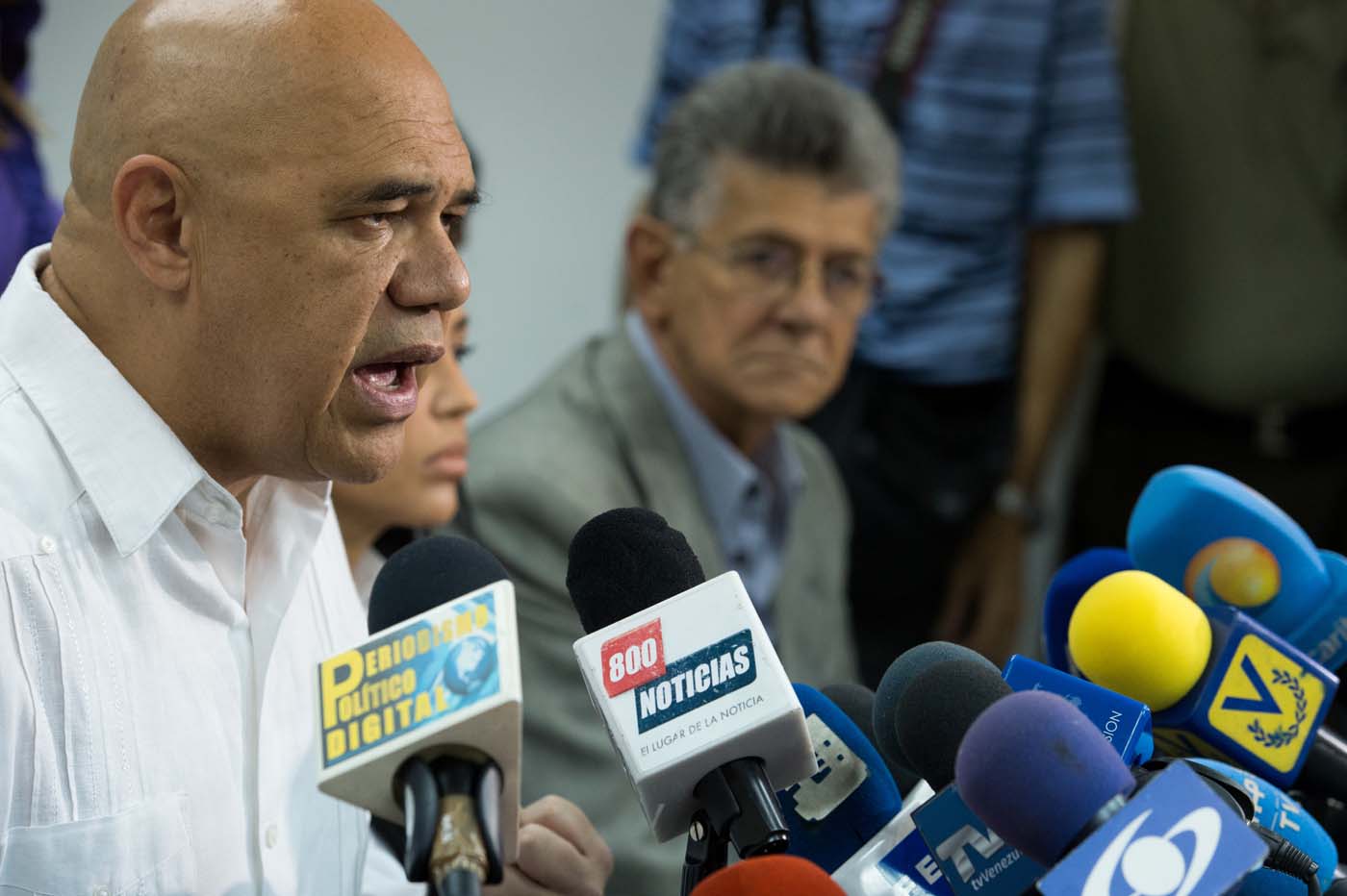 Unidad pide a venezolanos no dejarse amilanar por anuncios fuera de la ley del CNE