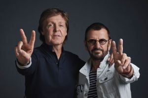 LA FOTO: El 50 % de The Beatles, mucho más que muchos… Ringo y Paul McCartney compartieron este momento