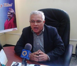 Doctor chavista, que negó crisis humanitaria, sufrió infarto y no había insumos para atenderle (VIDEO)