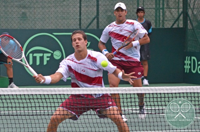 Luis David Martinez con Roberto Maytin en dobles