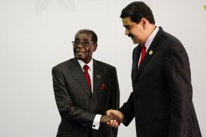 La hiperinflación en Zimbabue, un desventurado ejemplo para Venezuela