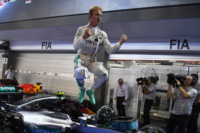 Rosberg gana en Singapur y da la vuelta al Mundial de Fórmula 1