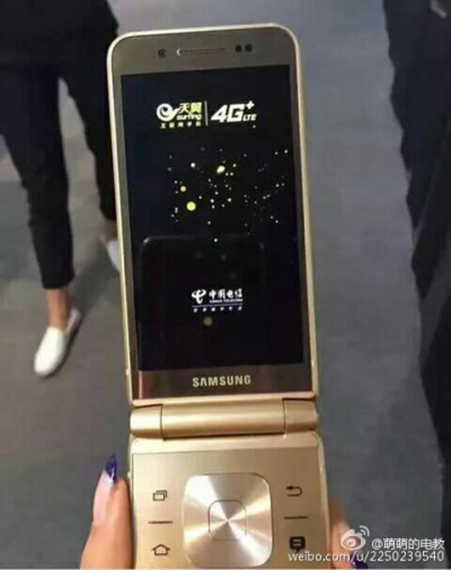 Samsung-SM-W2017-03
