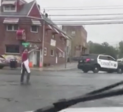 Un aficionado grabo el tiroteo durante la captura del atacante de Nueva Jersey (Videos)
