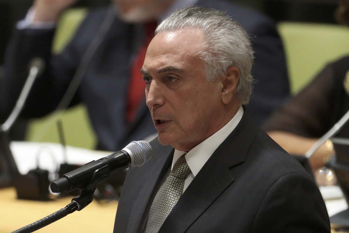 Temer pide confianza a Brasil y promete que “la próxima Navidad será mejor”