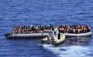 Al menos 29 muertos en naufragio de barco con emigrantes frente a Egipto