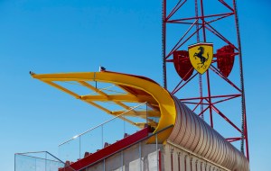 Ferrari Land: el sueño de Enzo Ferrari entra en la recta final