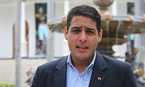 Postergan regionales porque ningún gobernador chavista será reelecto, dijo Olivares