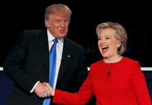Clinton (43 %) aumenta su ventaja con Trump (40 %), según sondeo posdebate