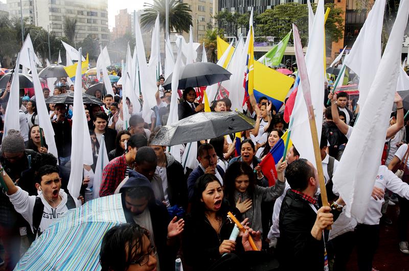 Colombia cerrará sus fronteras durante votación del Plebiscito (Comunicado)