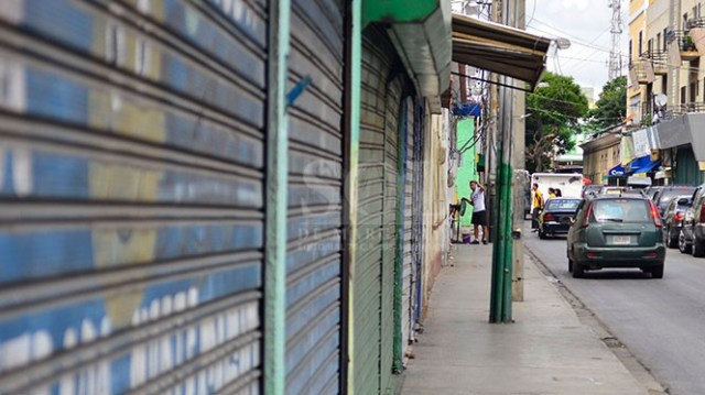 Lorenzo Salazar, presidente de Fetraesparta confirmó el cierre de 250 tiendas hasta julio, solo en el centro de Porlamar. Estimó que el año cierre con más de 30% de desocupación. Foto: El Sol de Margarita