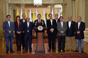 Este lunes se reúne Juan Manuel Santos con Álvaro Uribe y los promotores del No
