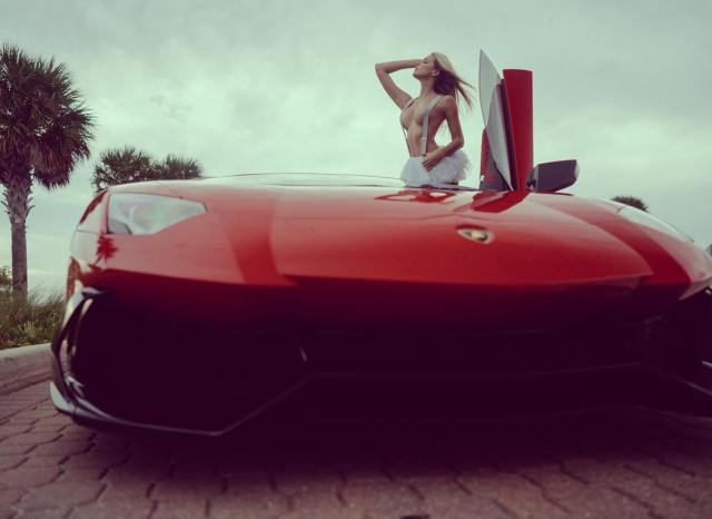 ElizabethLoaiza-LamborghiniAventadorbyOhrangutang (7)