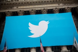 Twitter suspende por error la cuenta de su cofundador
