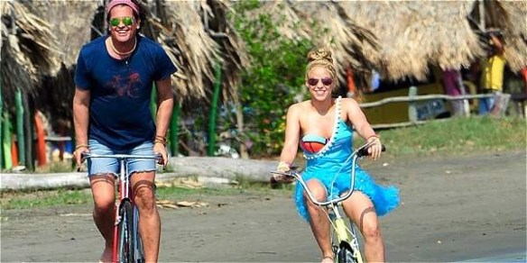 La-bicicleta-Carlos-Vives-y-Shakira-01