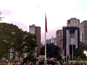 Con izada de la Bandera comenzaron actos conmemorativos al Día de la Resistencia Indígena