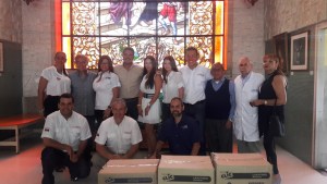 Luis Somaza en conjunto con varias empresas donaron productos de limpieza al hospital San Juan de Dios