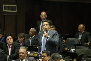 Rafael Guzmán: Ni los peores dictadores han elaborado presupuestos sin que el Legislativo los conozca