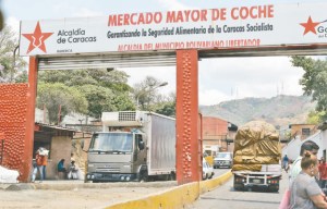 Implementan “filtro de prevención” a caraqueños que ingresan al Mercado de Coche por coronavirus #17Mar (Video)