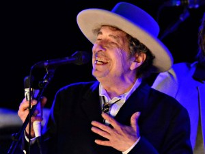 La Academia Sueca dice que será Bob Dylan el que decida si quiere ir a recibir el Nobel