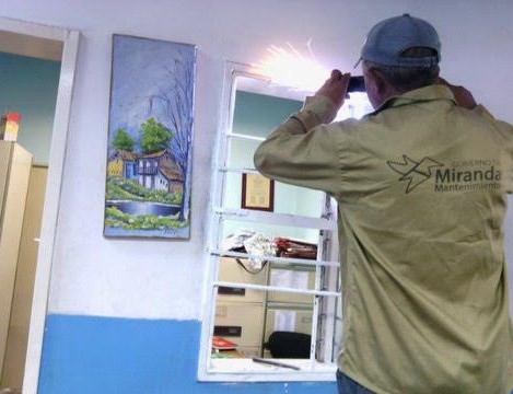 Mantenimiento Miranda ejecutó reparaciones y limpieza general en escuelas estadales de Plaza-Zamora