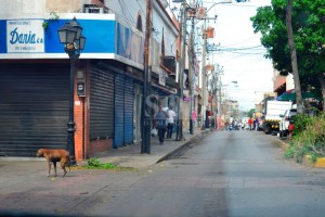Cierran comercios en Porlamar y Juan Griego por falta de mercancía (FOTOS)
