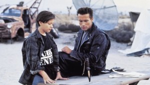 ¿Recuerdas al niño protagonista de ‘Terminator 2’? Así luce ahora y su deterioro físico alarma a sus fanáticos