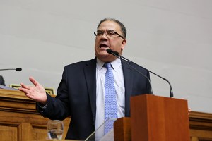 Luis Emilio Rondón: Abandono del cargo presidencial puede ser decretado por la AN