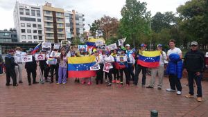 Venezolanos en Bogotá pidieron a la Cancillería de Colombia solicitar restitución del hilo democrático en Venezuela
