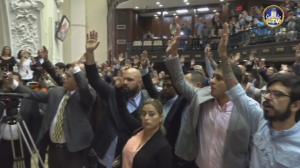 La Asamblea Nacional cerró la sesión especial de este domingo entonando el Himno Nacional (Video)