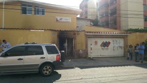Seis bombas molotov explotan en la sede del CNE en Barquisimeto (Fotos)