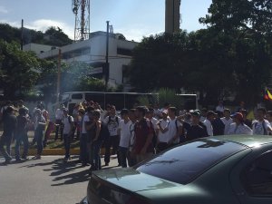 Comienza concentración en Caurimare #TomaDeVenezuela (fotos)